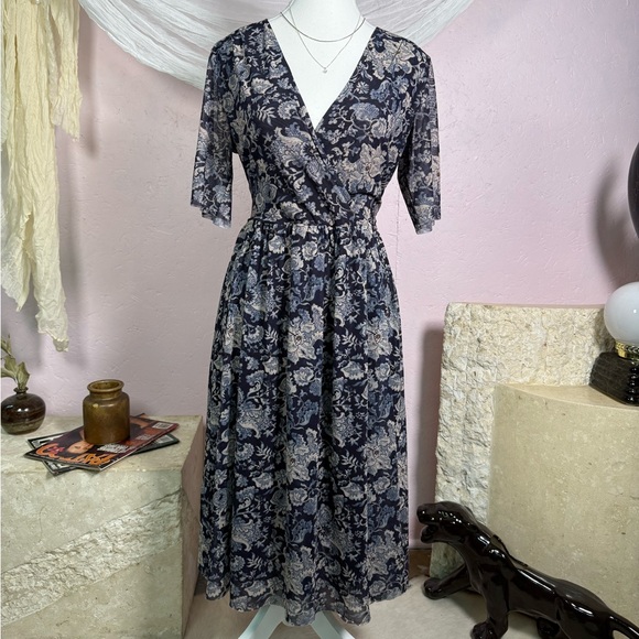 Soaked in Luxury Blue Floral V-Neck Midi Dress - Picture 1 of 5